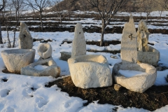 10. Piatră cioplită la Năeni © Mihai Mîncu