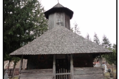 4. Biserica de lemn Sfinţii Împăraţi de la Jeţu © Cezar Buterez