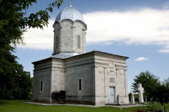 8 biserica SChitul Cetatuia